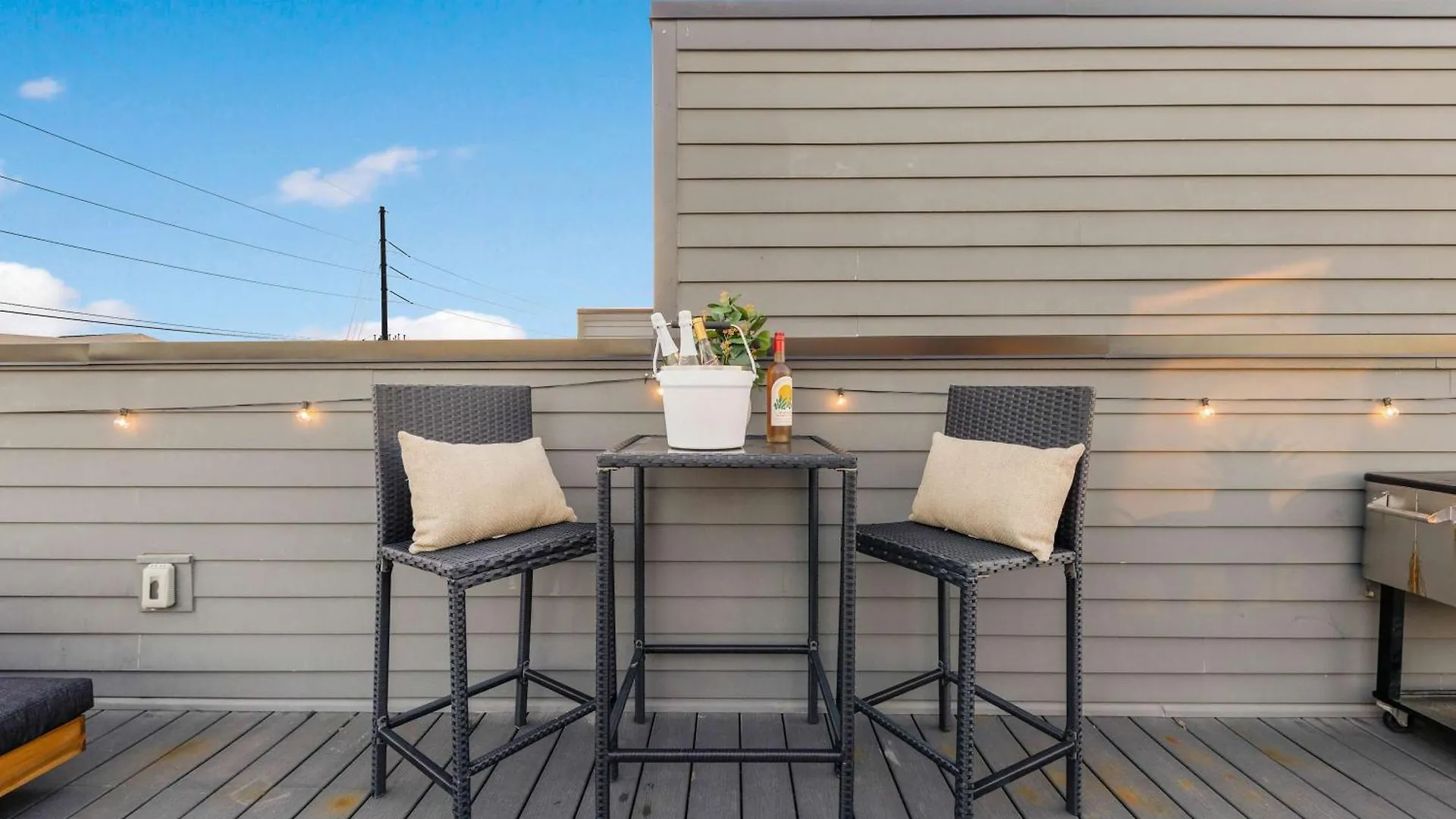 The Trillium - Beautifully Designed With Rooftop Nashville